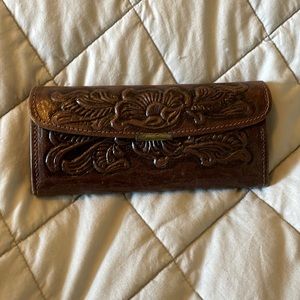 Vintage 1980’s leather wallet